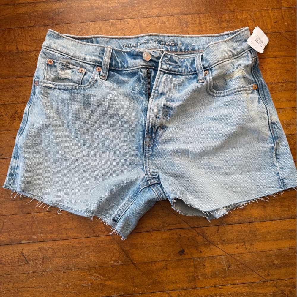 American Eagle Size 2 Shorts